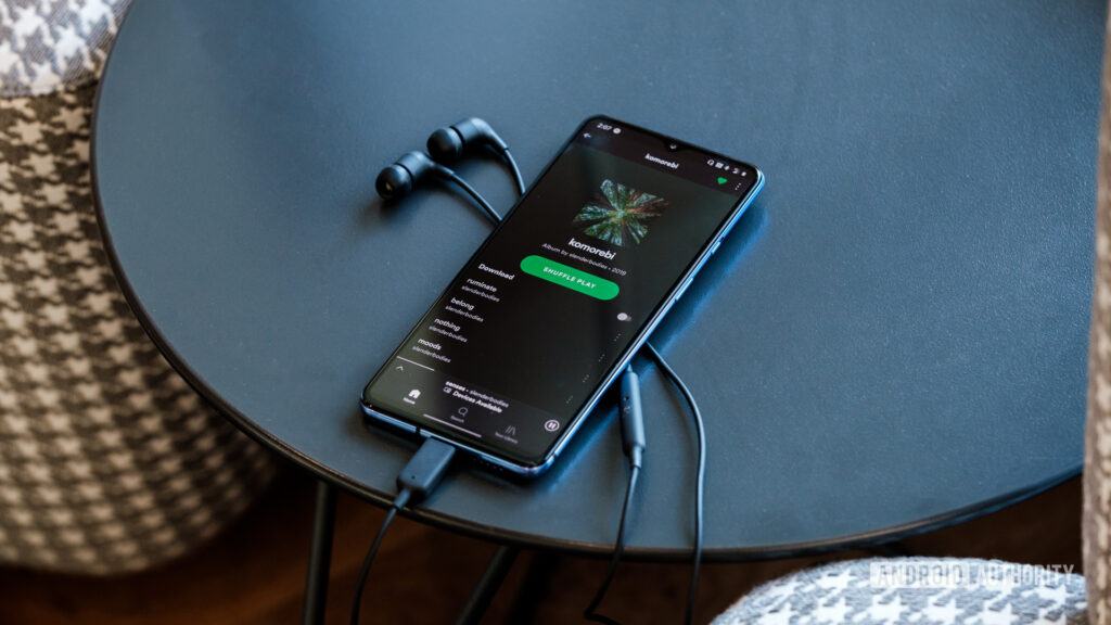 Application to listen to music